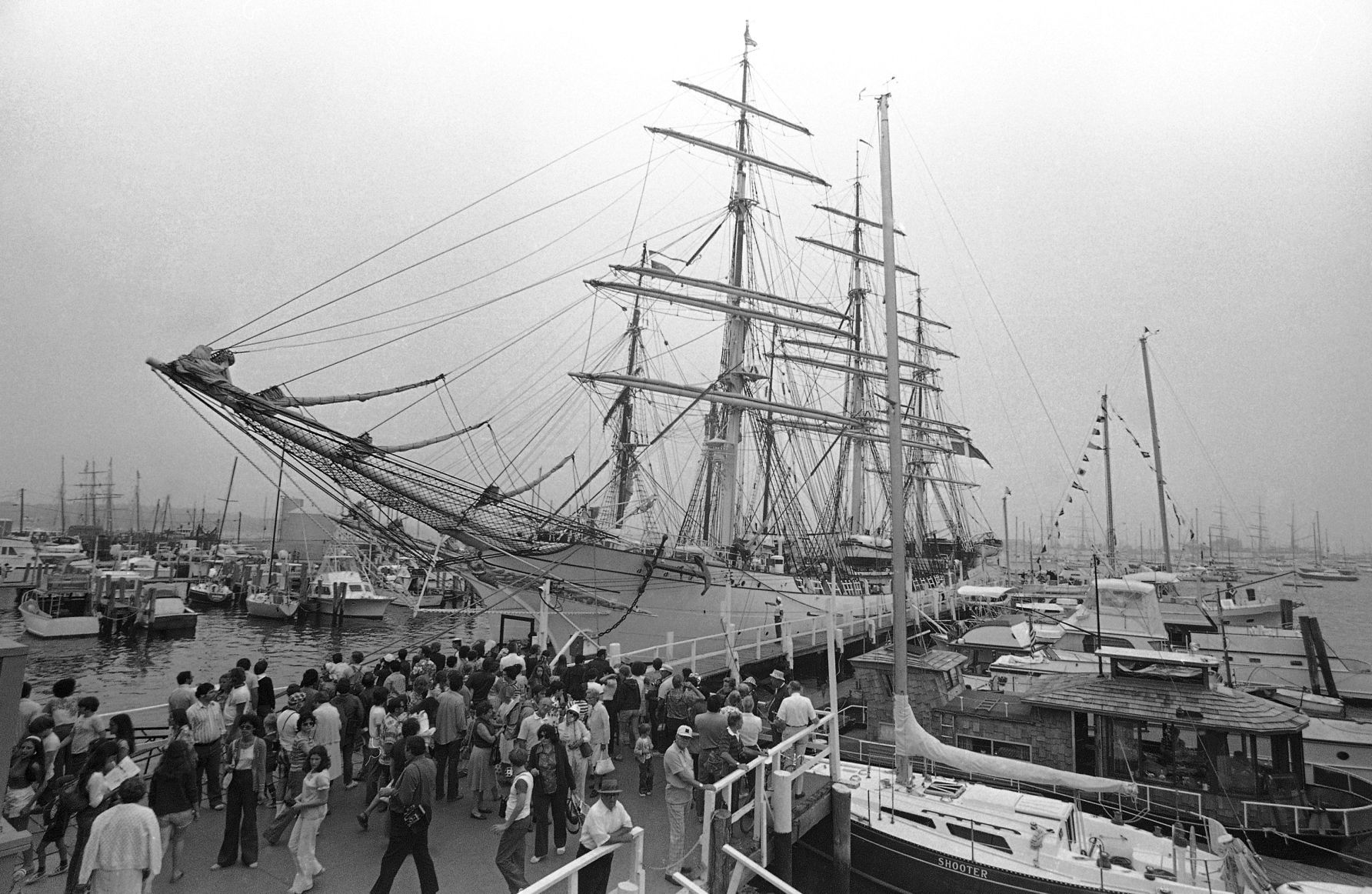 1976: Bicentennial Reenactment